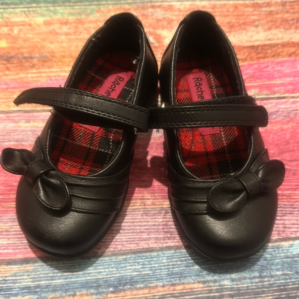 Cute Rachel Shoes Lil Angela Mary Janes with a bow, size 6